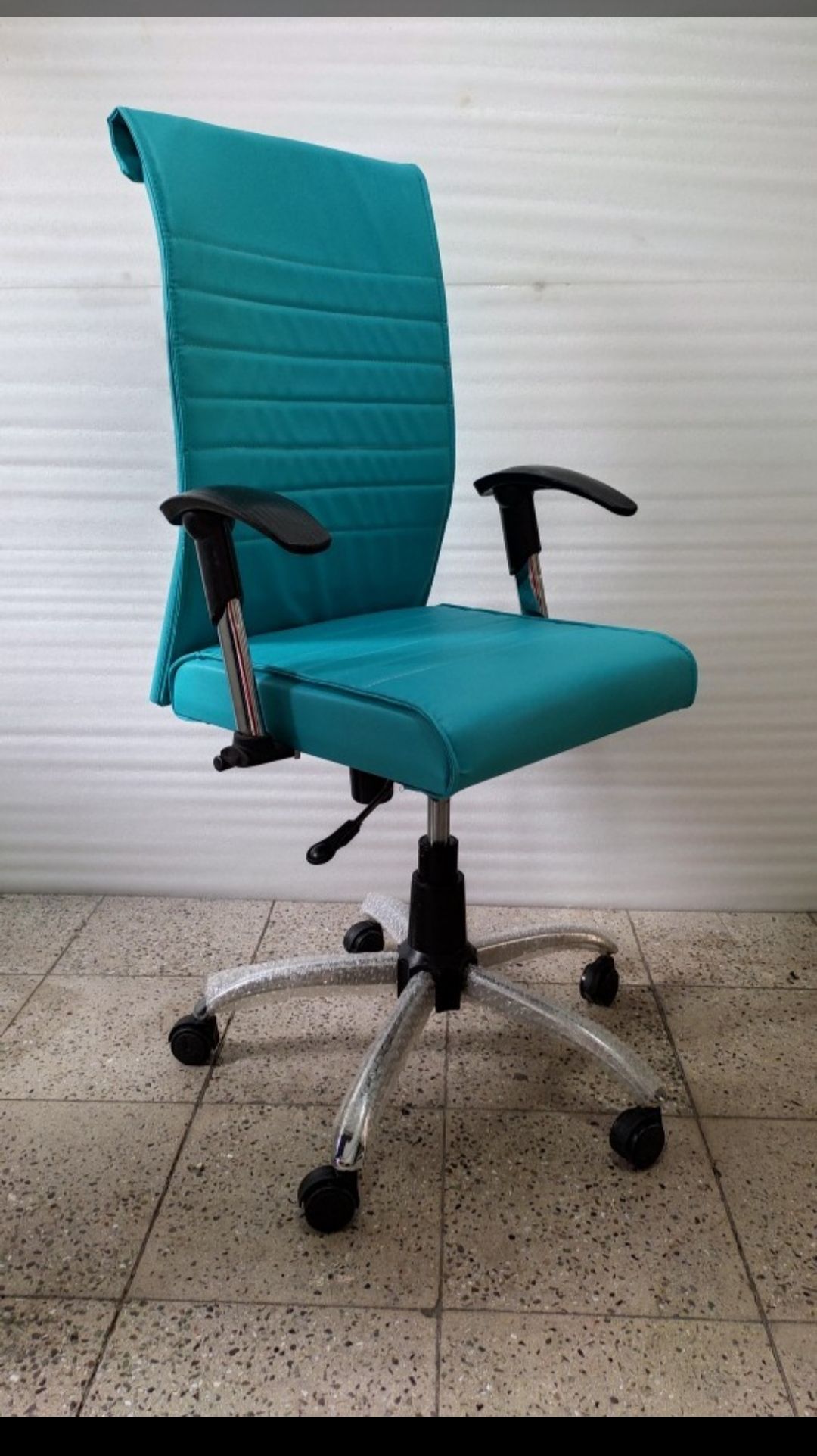 صندلی کرکره ای رنگ چرم مشکی